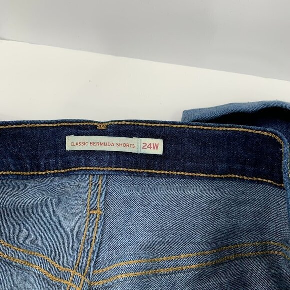 Levis Classic Bermuda denim jean shorts cuffed long stretch women 24W - Picture 5 of 5